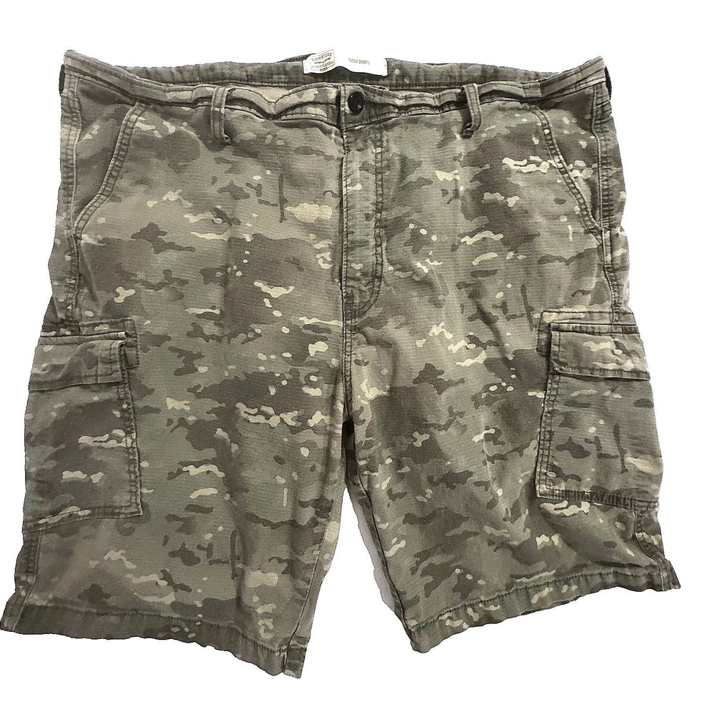 Levi's Camo Cargo Shorts Men's 42 Rip Stop Cotton Stretch Workwear Utility